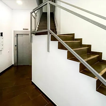 1 Bedroom In شقة إِستيبونا